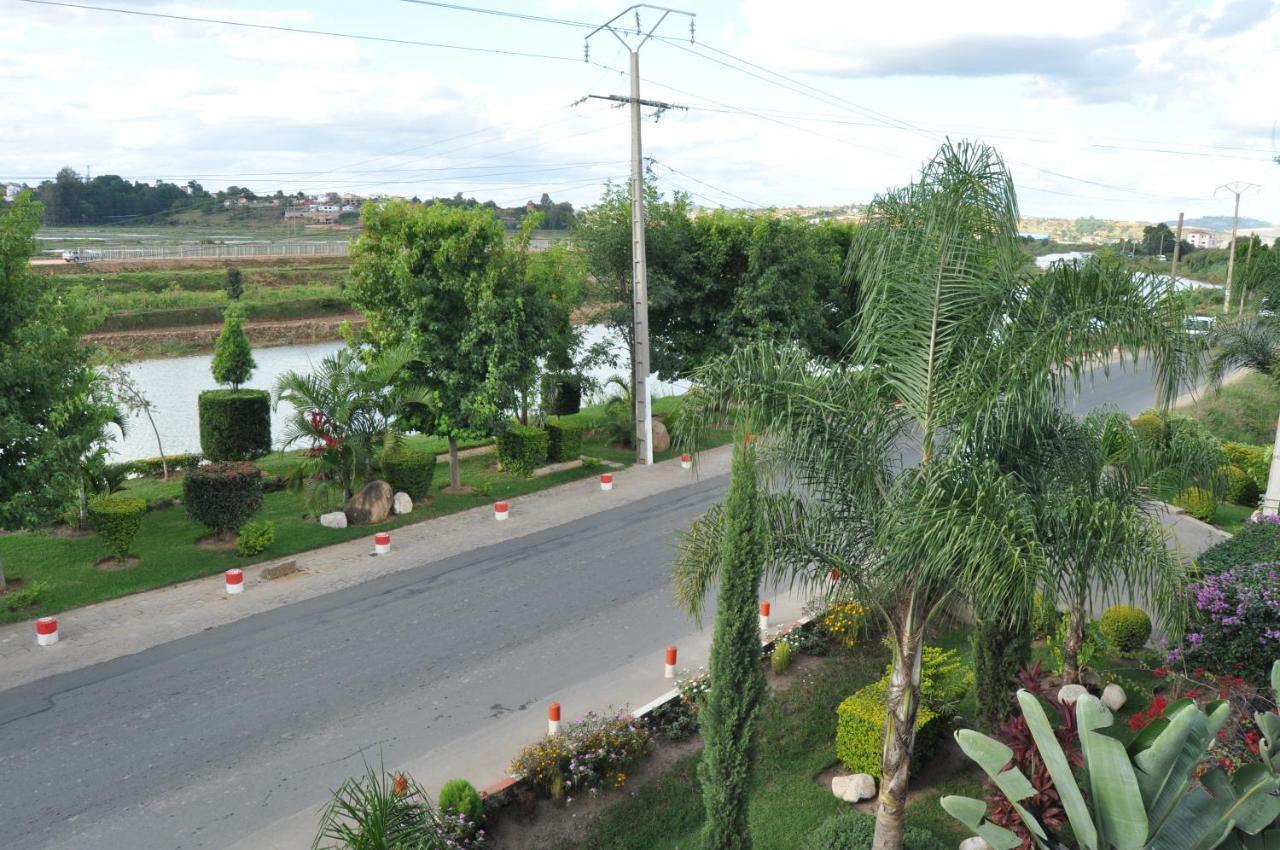 Hotel Sky Blue Mada Alasora Exterior photo