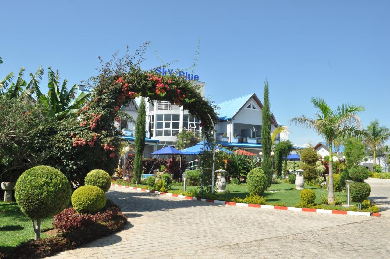 Hotel Sky Blue Mada Alasora Exterior photo